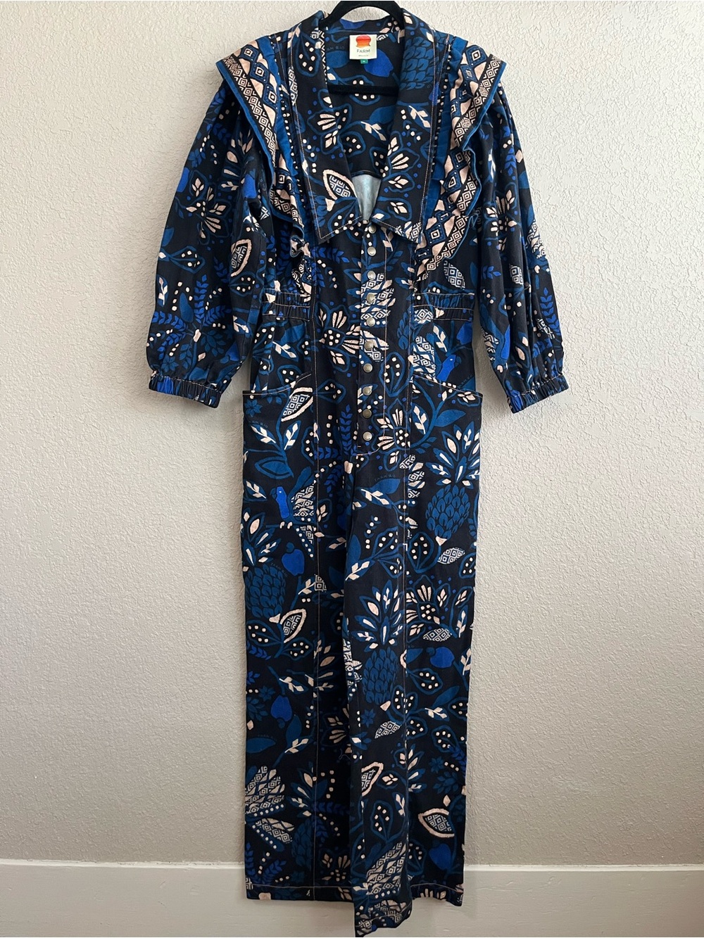 FARM Rio Macaw Forest Tropical Cotton Jumpsuit Black Blue Medium Anthropologie - Picture 4 of 16